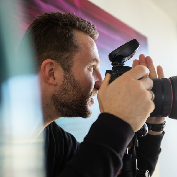 Fritz Philipp beim Fotografieren, Making-of eines Business-Shootings